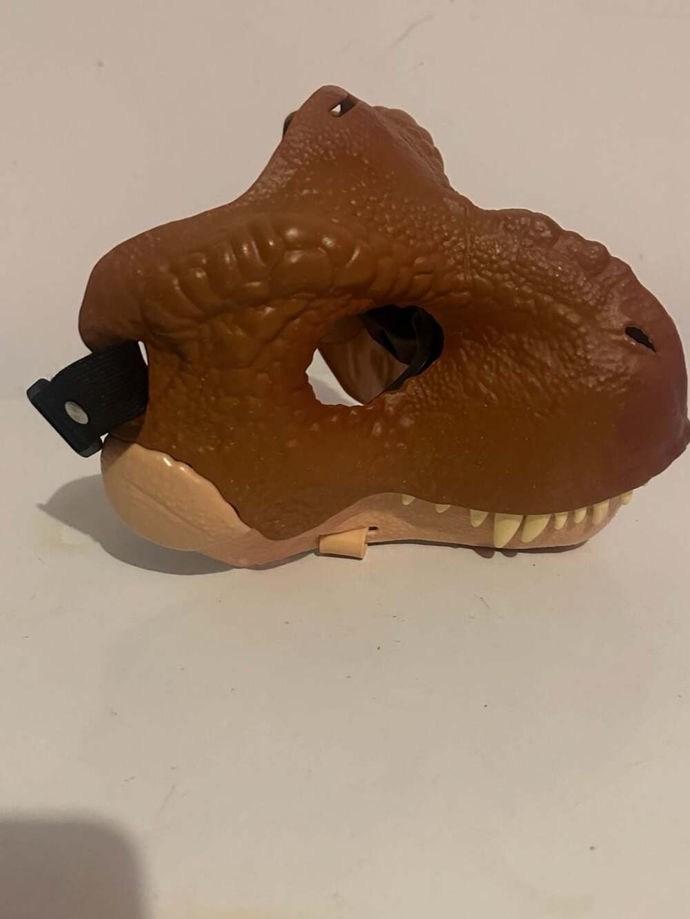 Mattel Jurassic World Tyrannosaurus Rex T-Rex Dinosaur Mask Moving Jaw